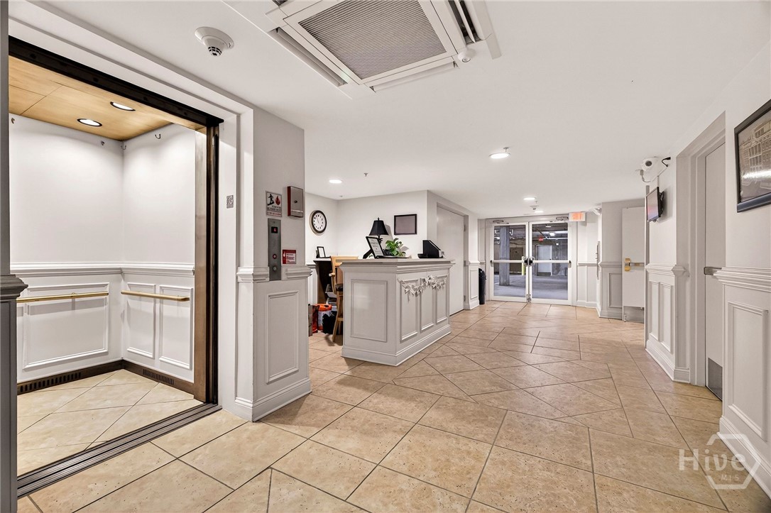 323 W Jones Street 104