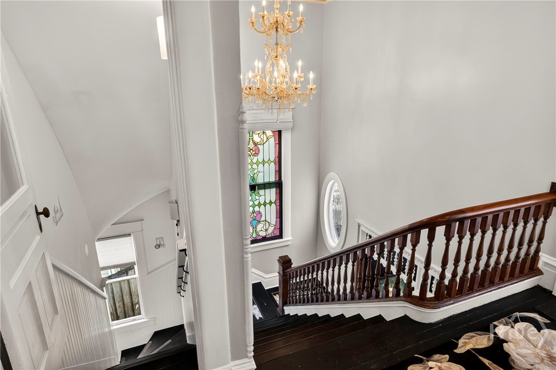 121 E 36th Street