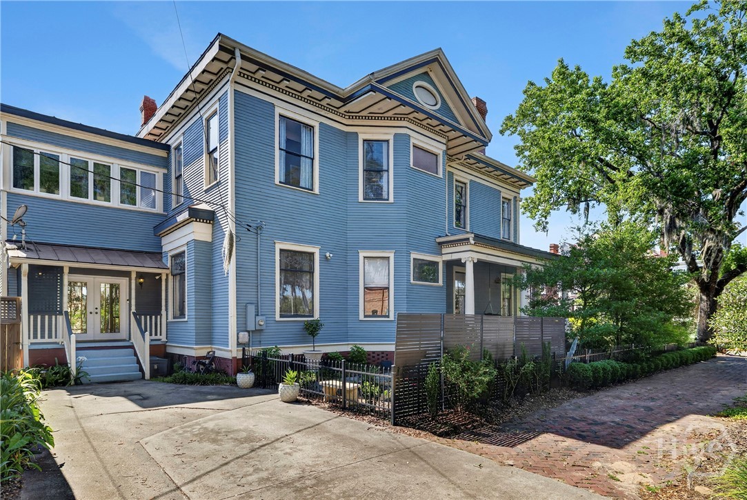 121 E 36th Street