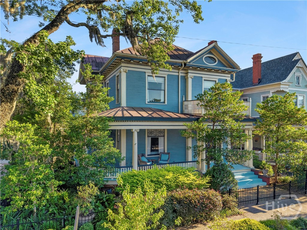 121 E 36th Street