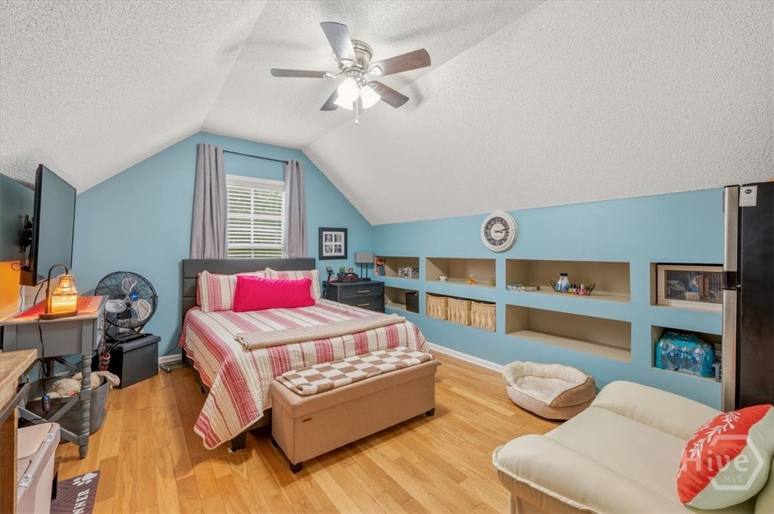 521 Bothwell Drive