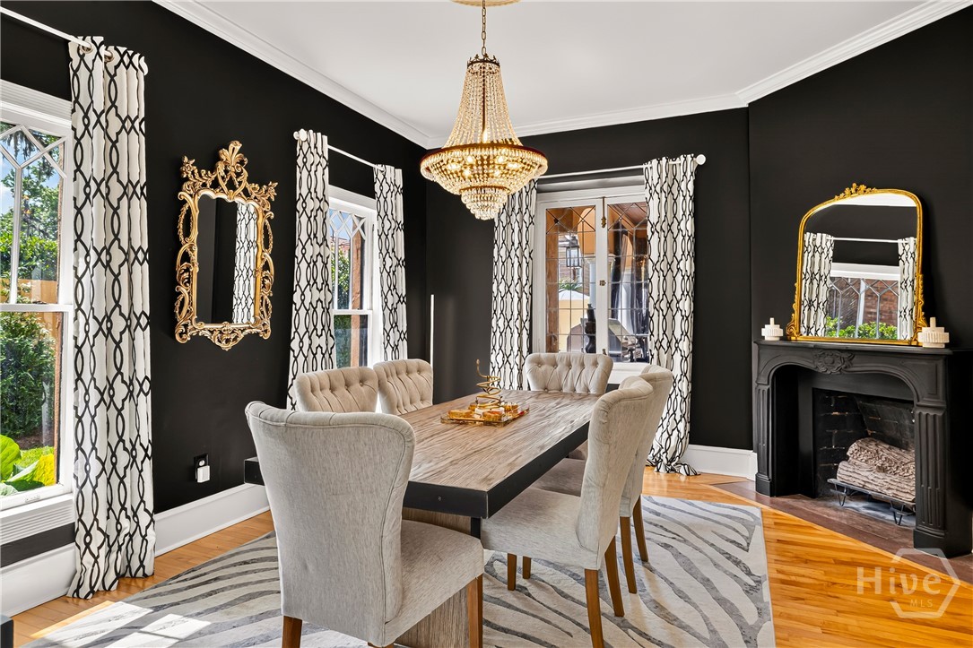 529 E 44th Street