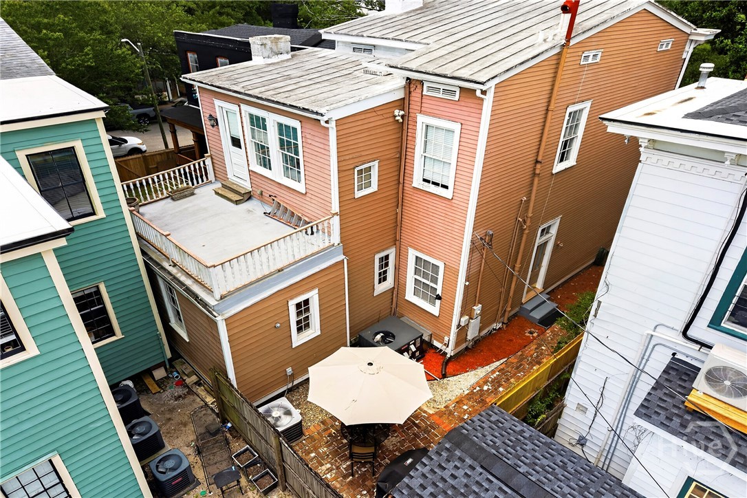 1116 Barnard Street