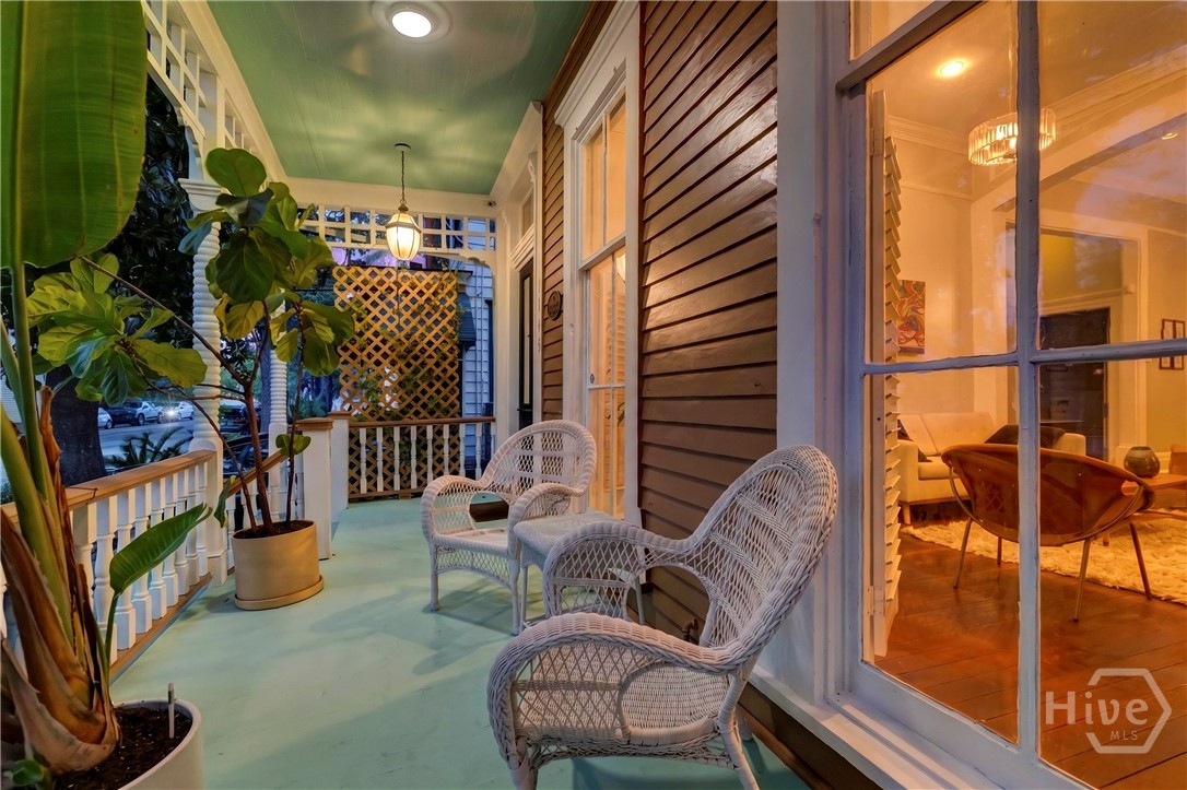 1116 Barnard Street