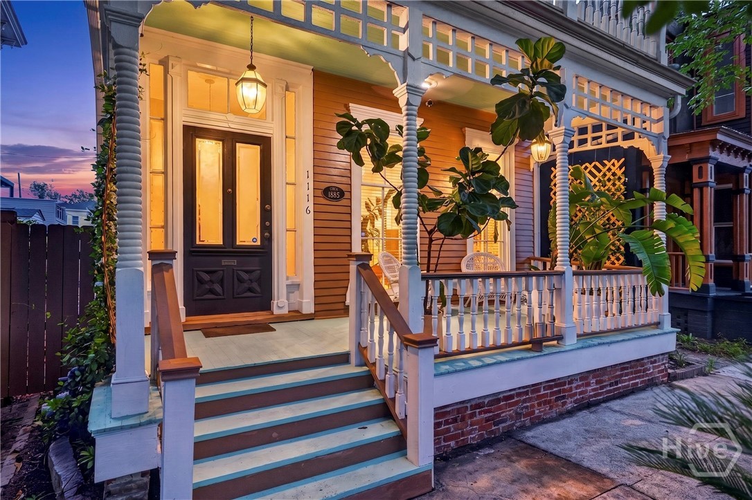 1116 Barnard Street