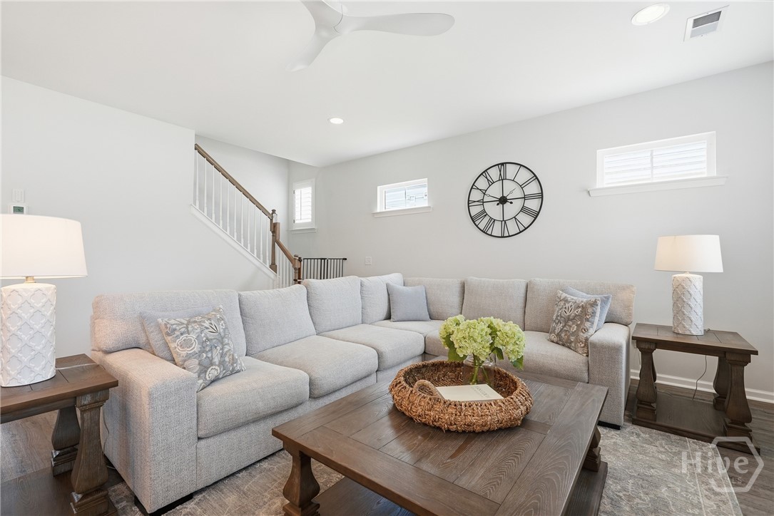 35 Henslow Field