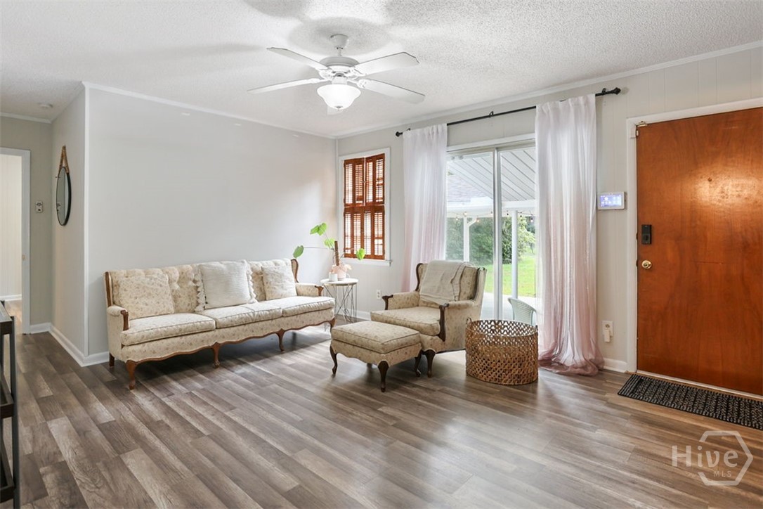5534 Camelot Drive