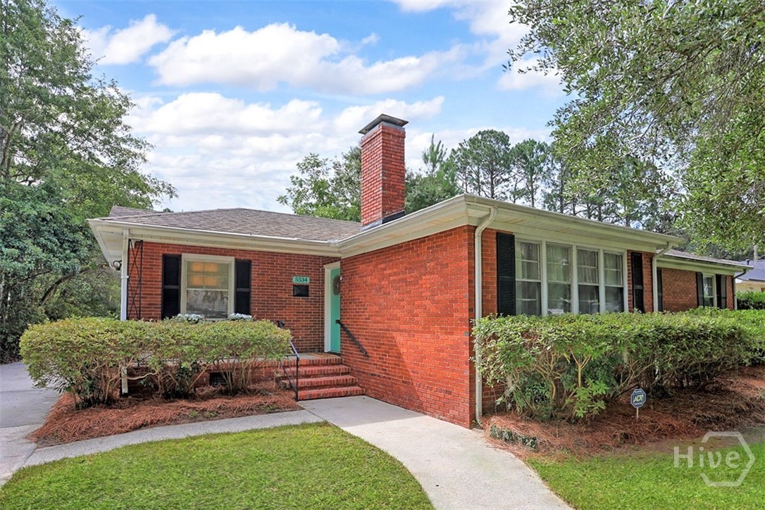5534 Camelot Drive