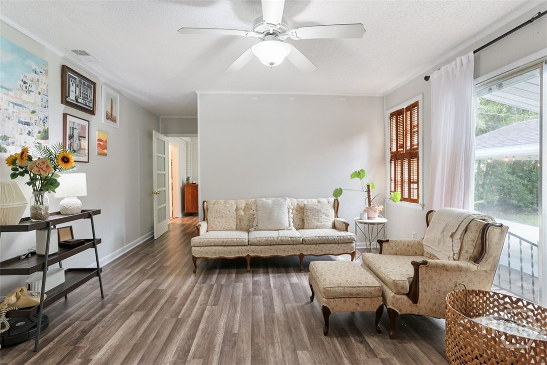 5534 Camelot Drive