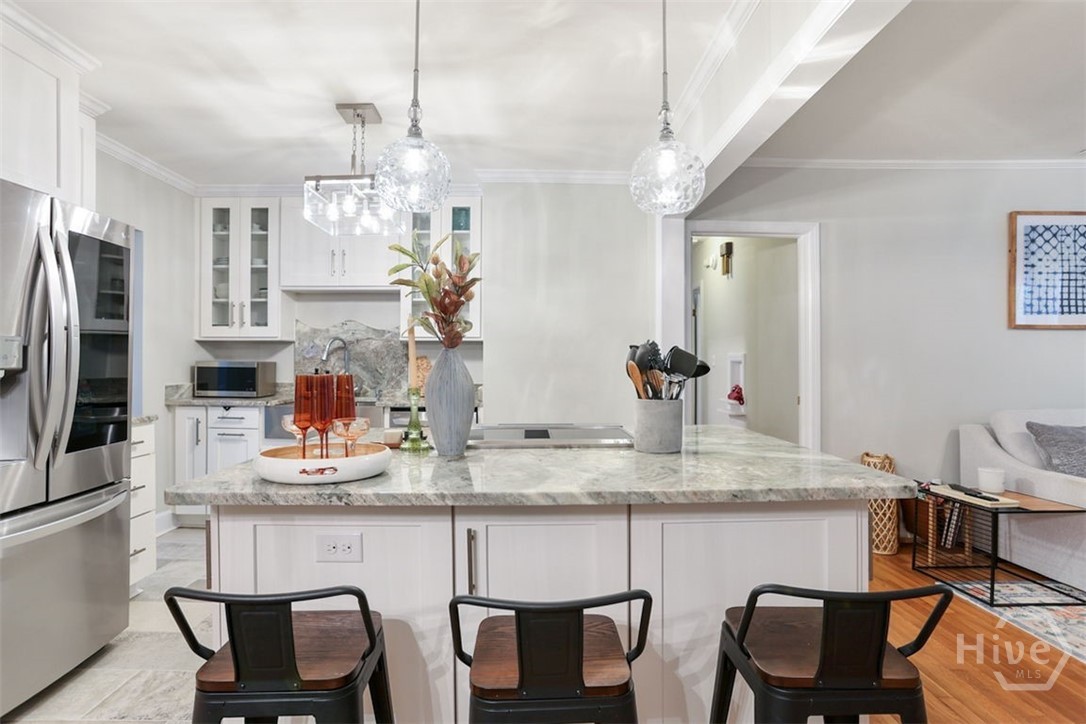 5534 Camelot Drive