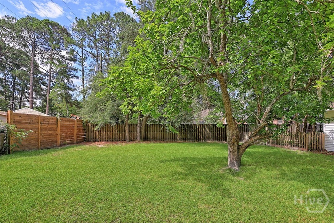 5534 Camelot Drive