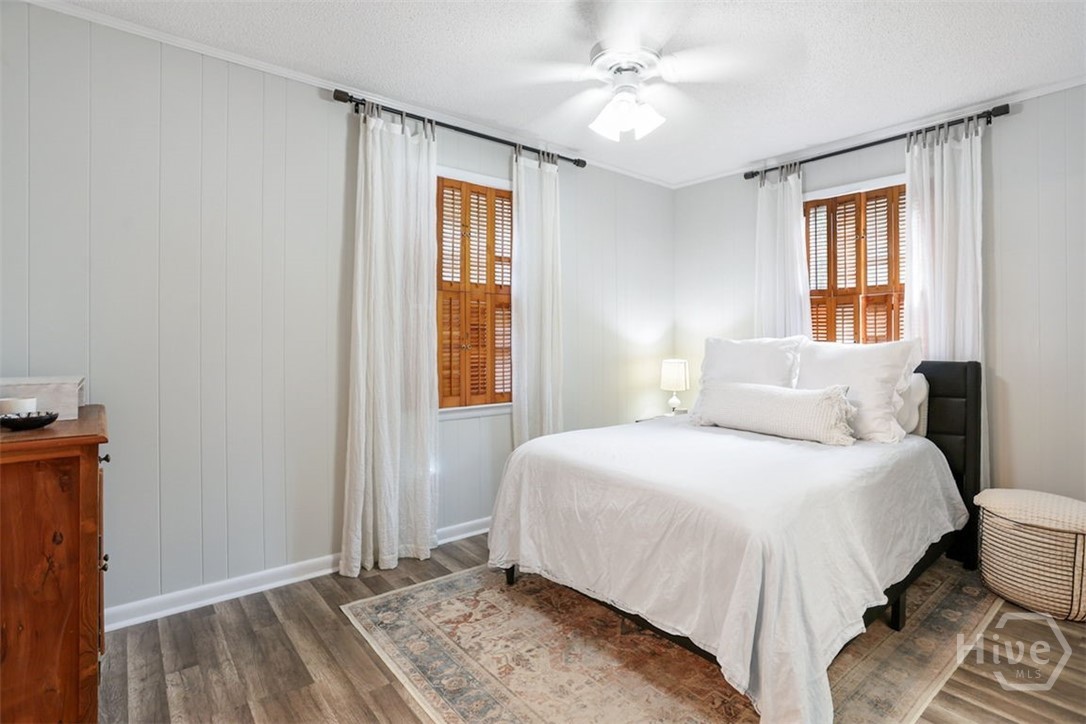 5534 Camelot Drive