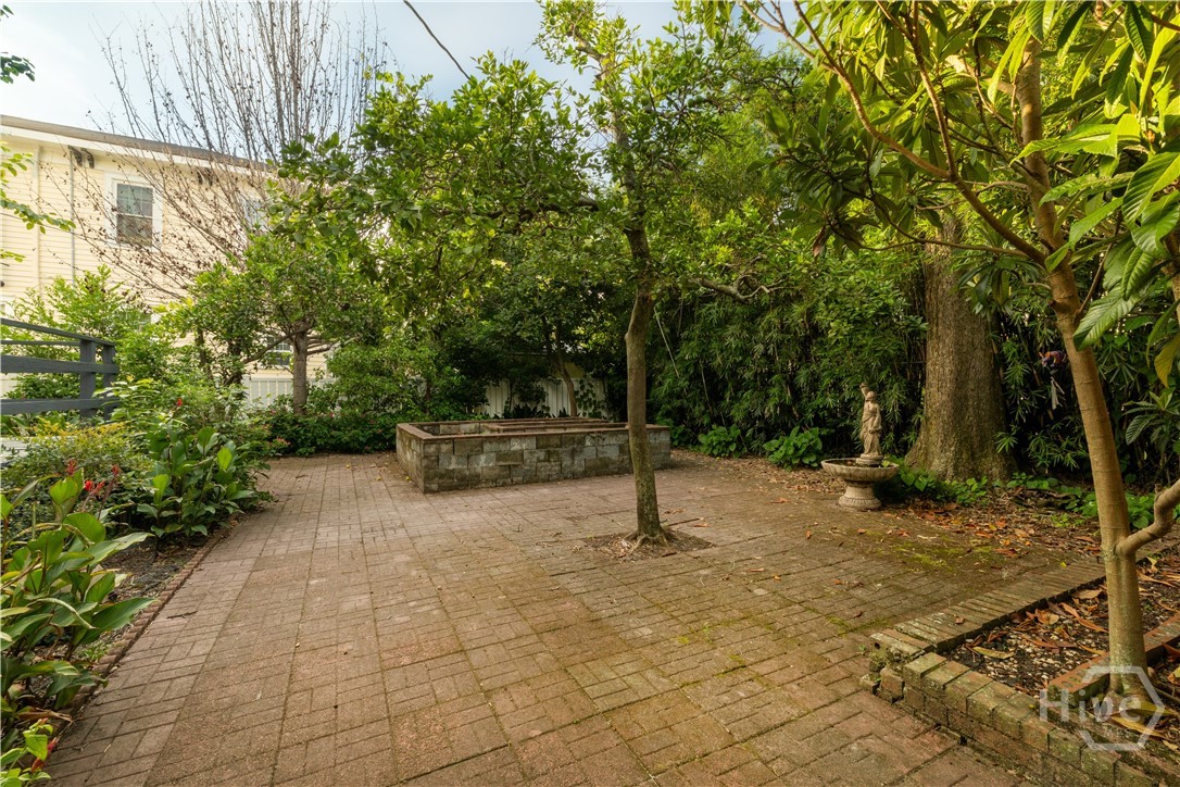 507 Maupas Avenue