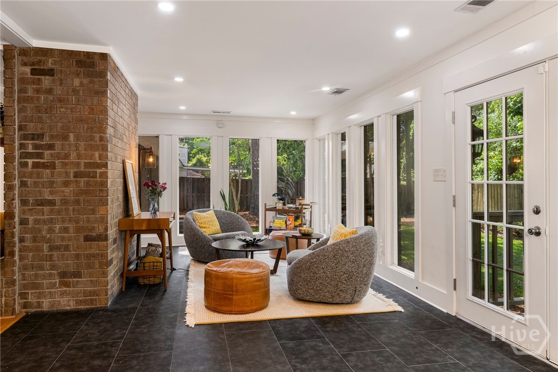 503 Stuart Court