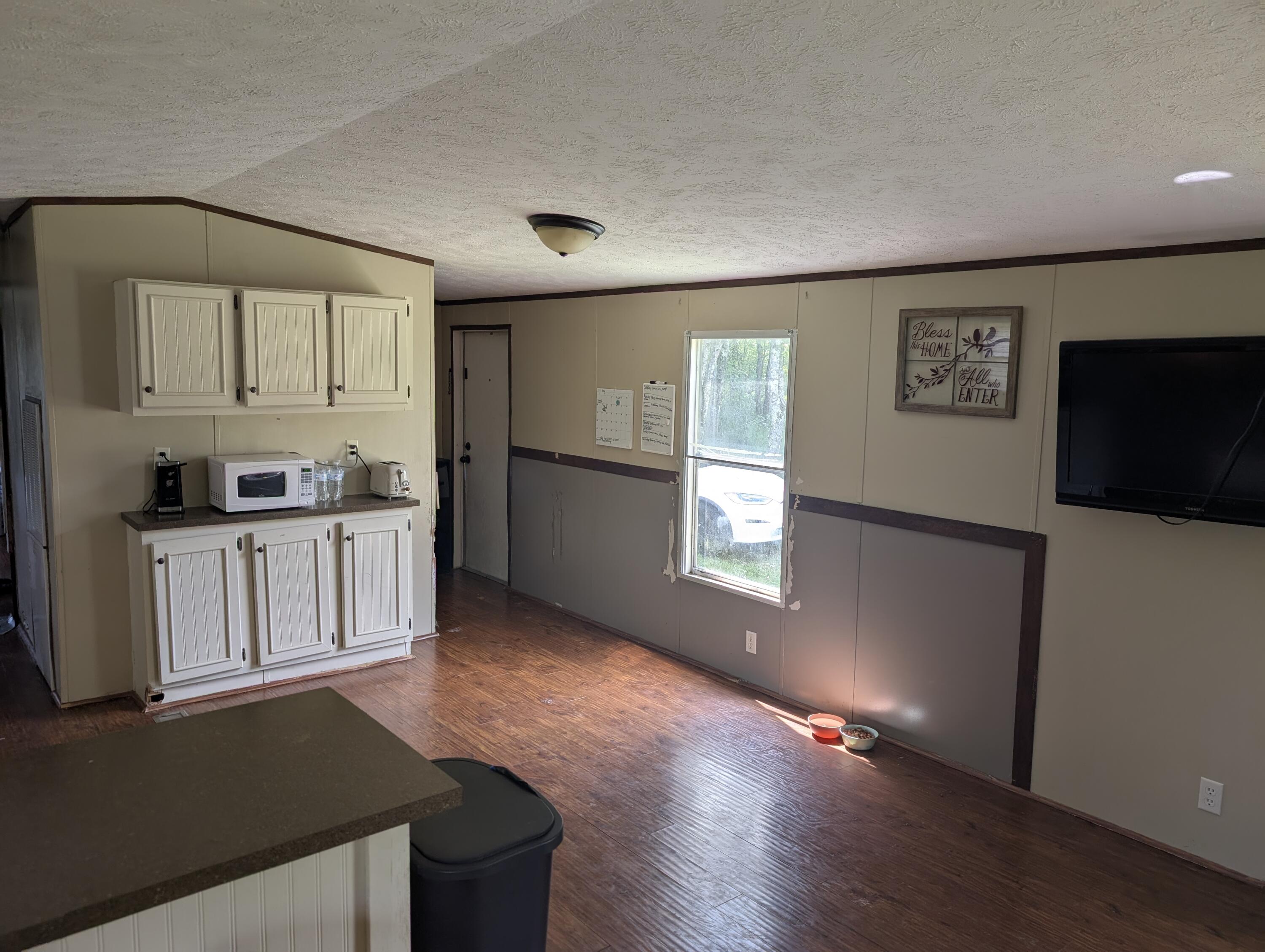 843 Campbell Road