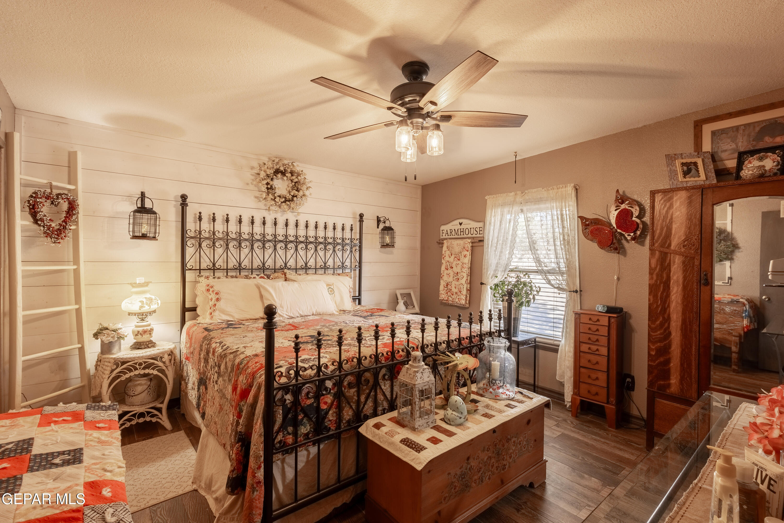 5491 SANTA TERESITA Drive
