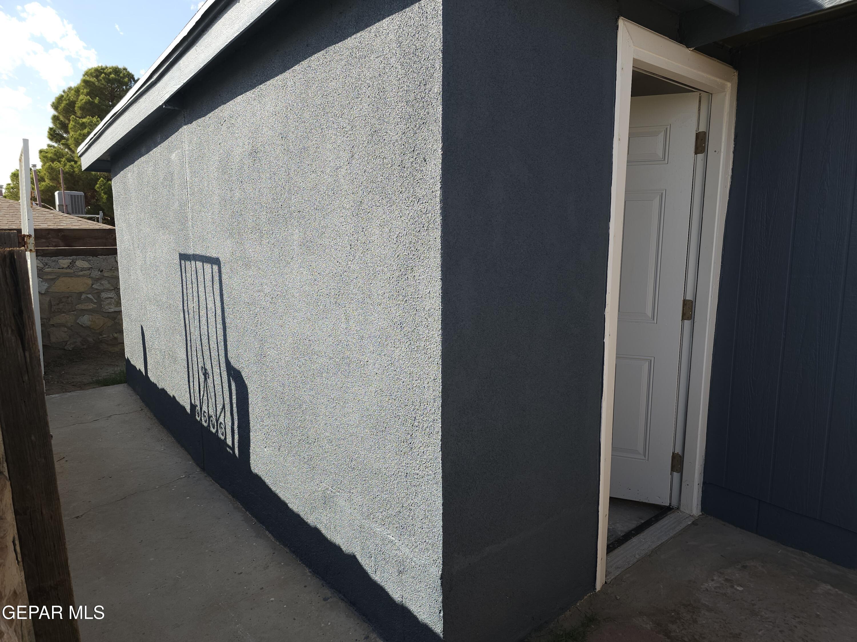 833 DESTELLO Road