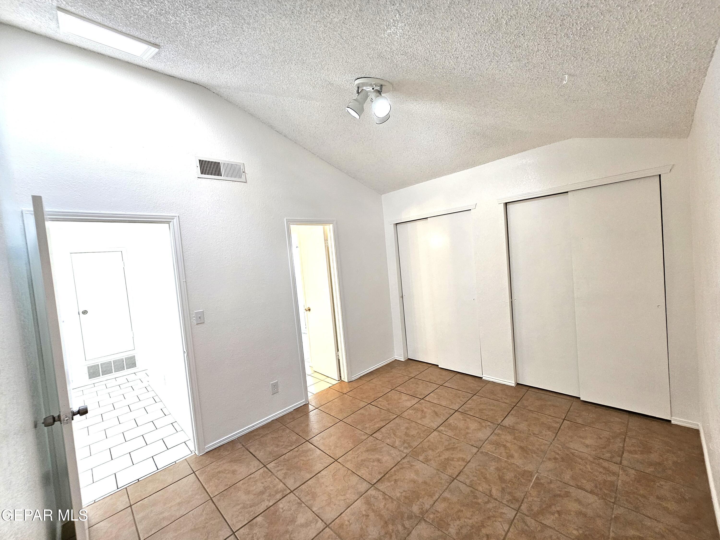 833 DESTELLO Road