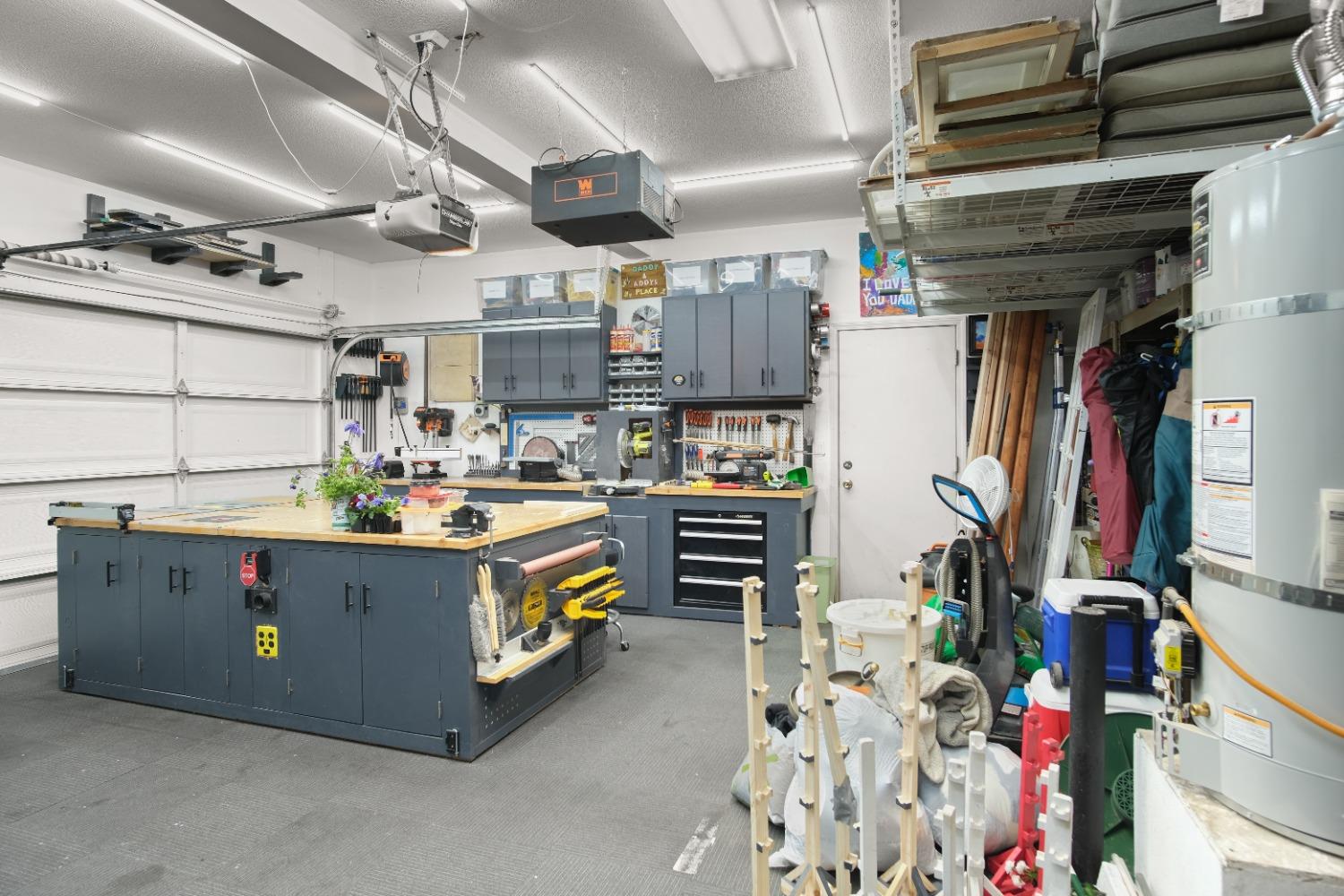 1806 Pack saddle Street