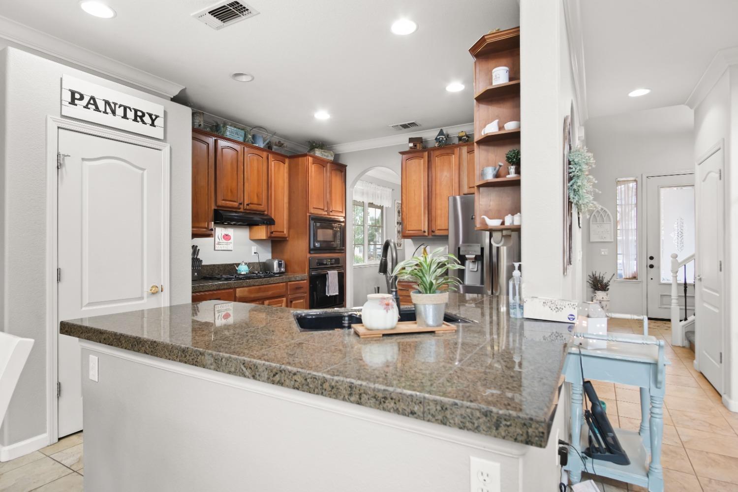 1806 Pack saddle Street