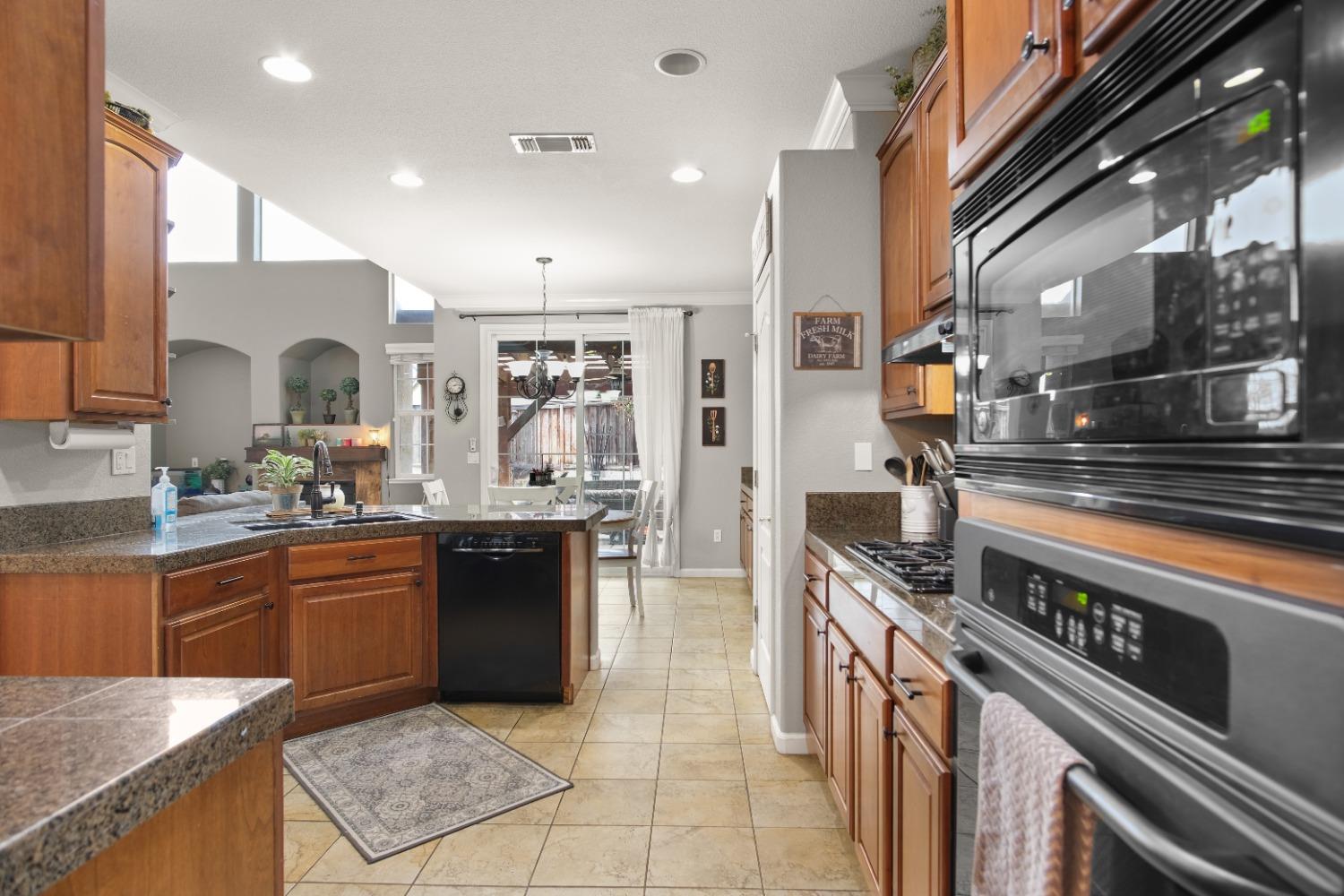 1806 Pack saddle Street