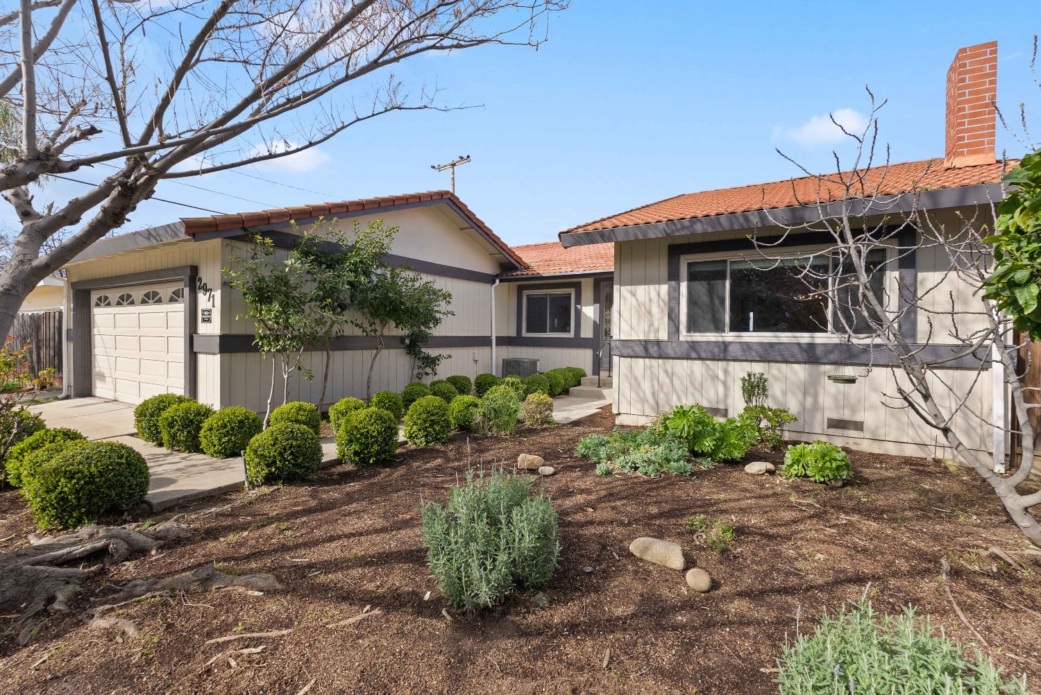 2971 Mauricia Avenue