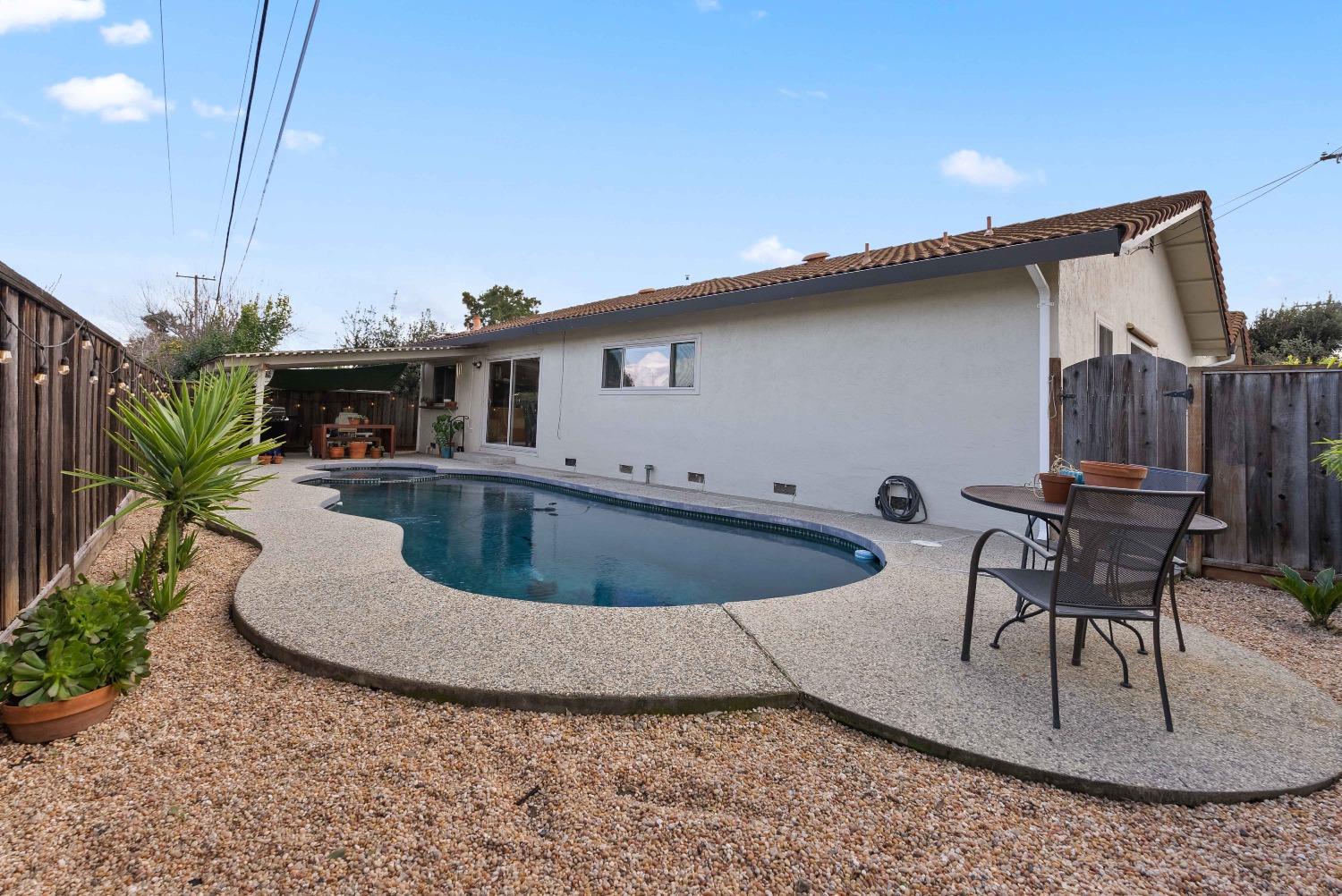 2971 Mauricia Avenue