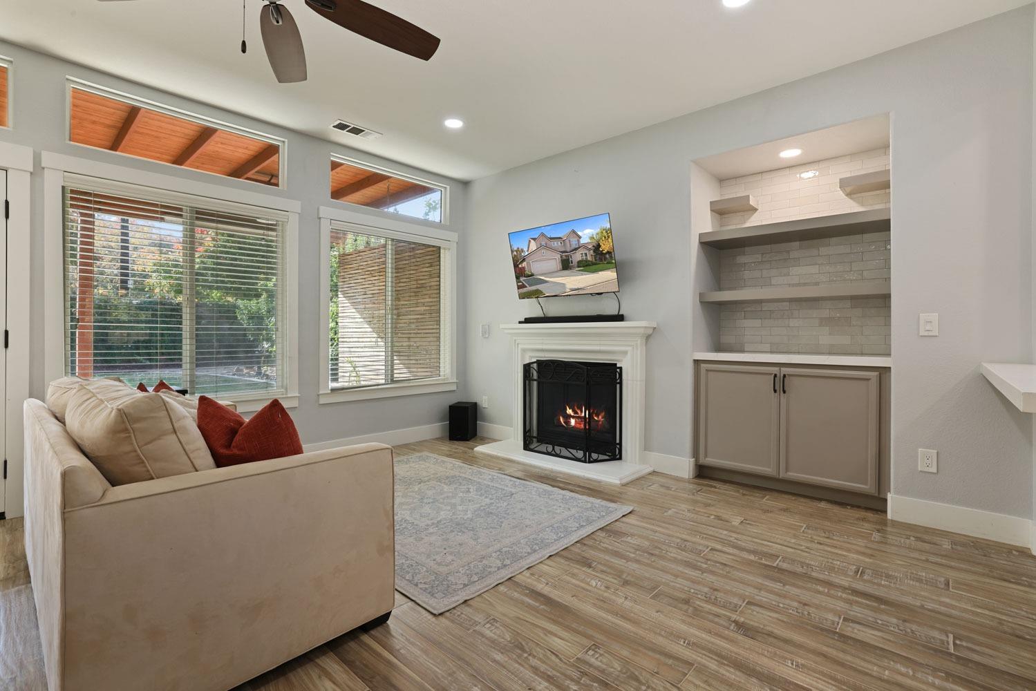 2390 Black Oak Street