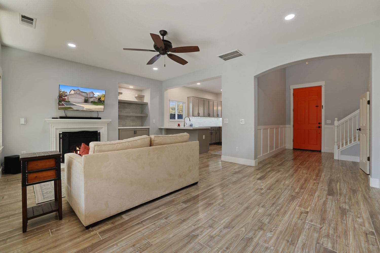 2390 Black Oak Street