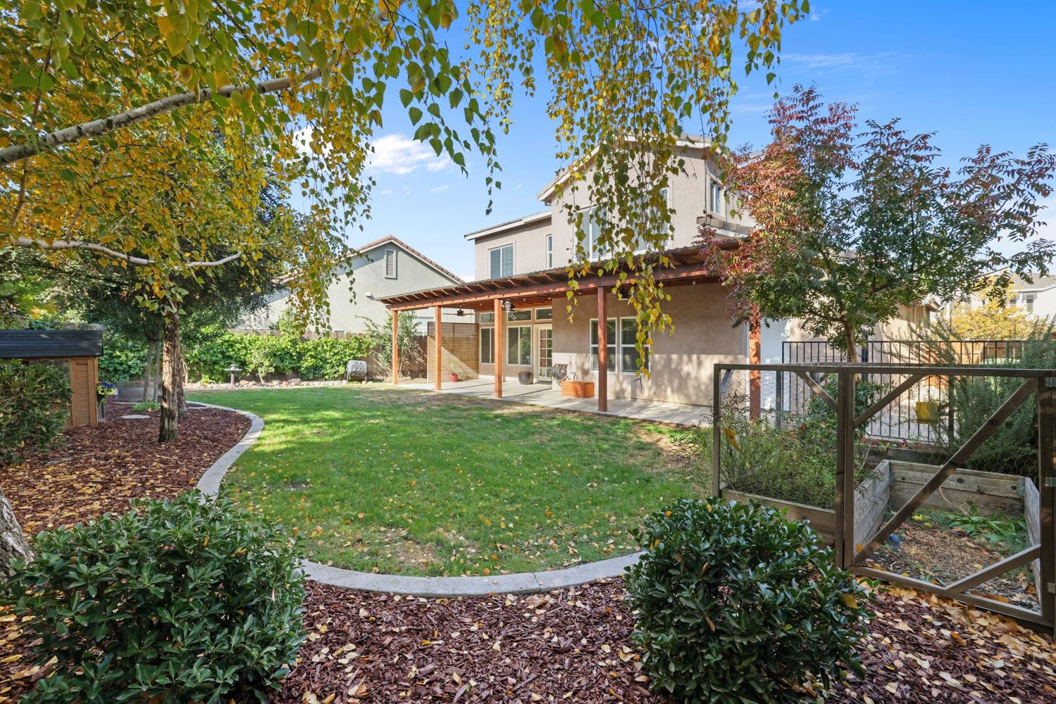 2390 Black Oak Street