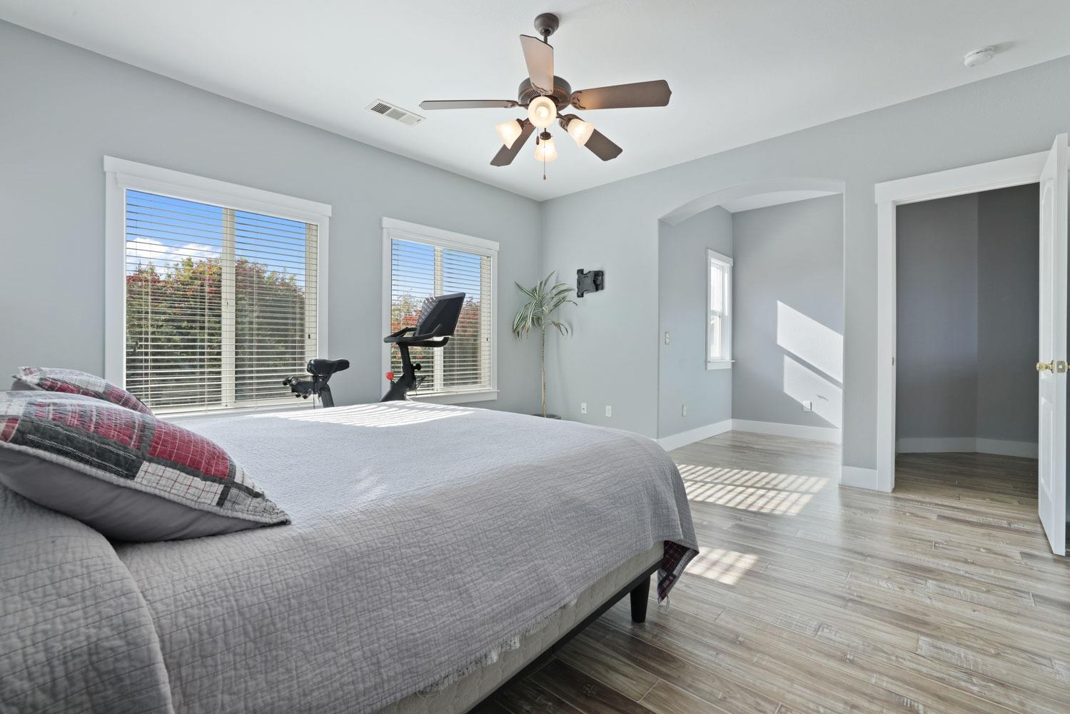 2390 Black Oak Street