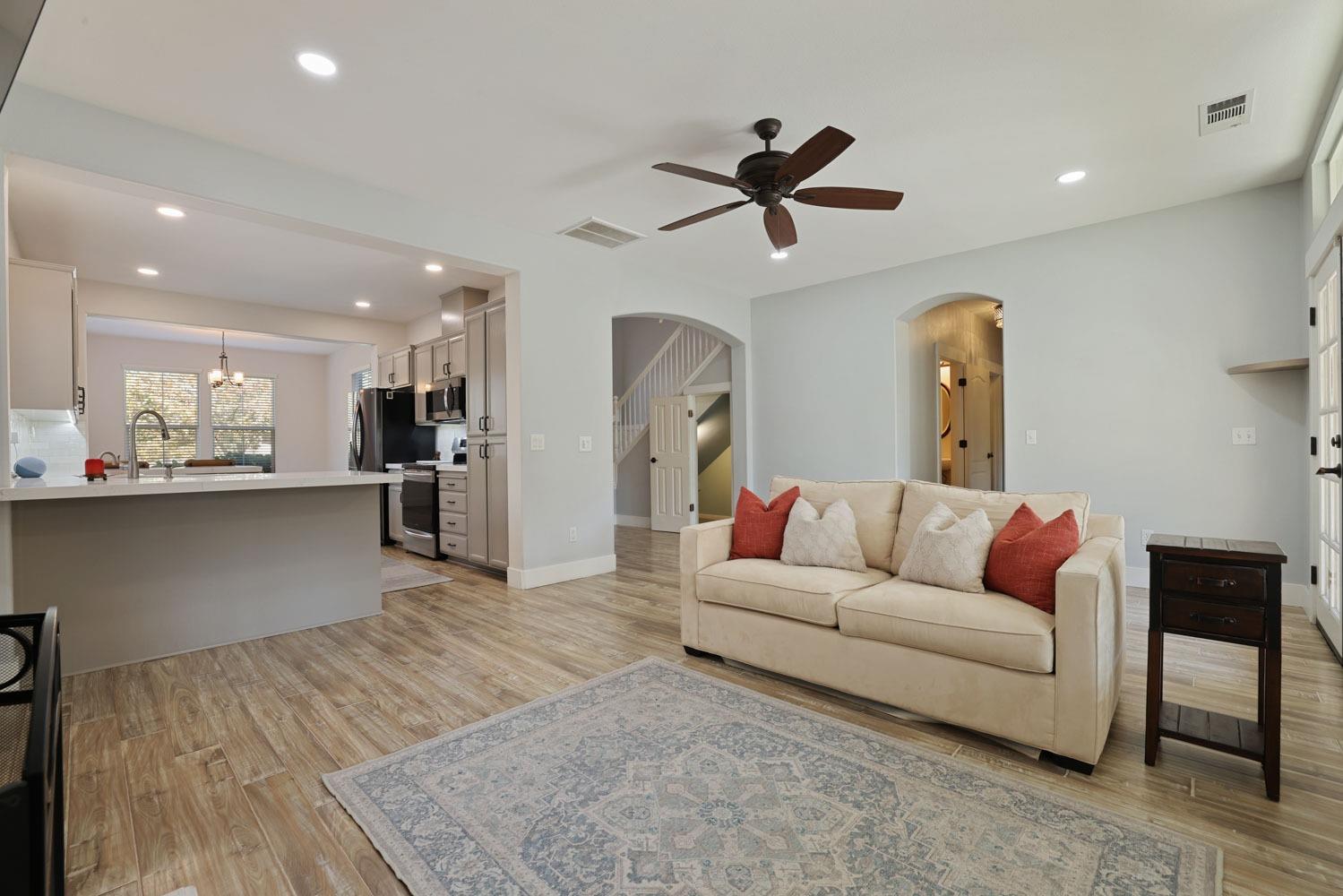 2390 Black Oak Street