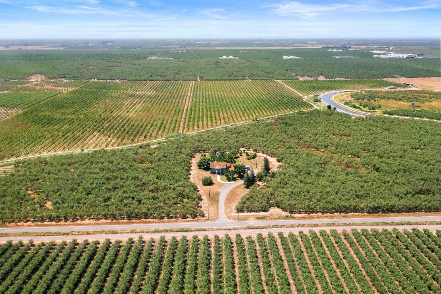 10880 E Monte Vista Avenue