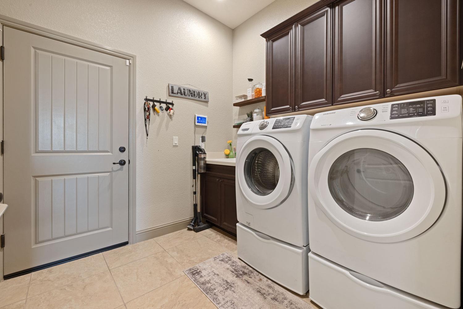 8706 Venetian Terrace