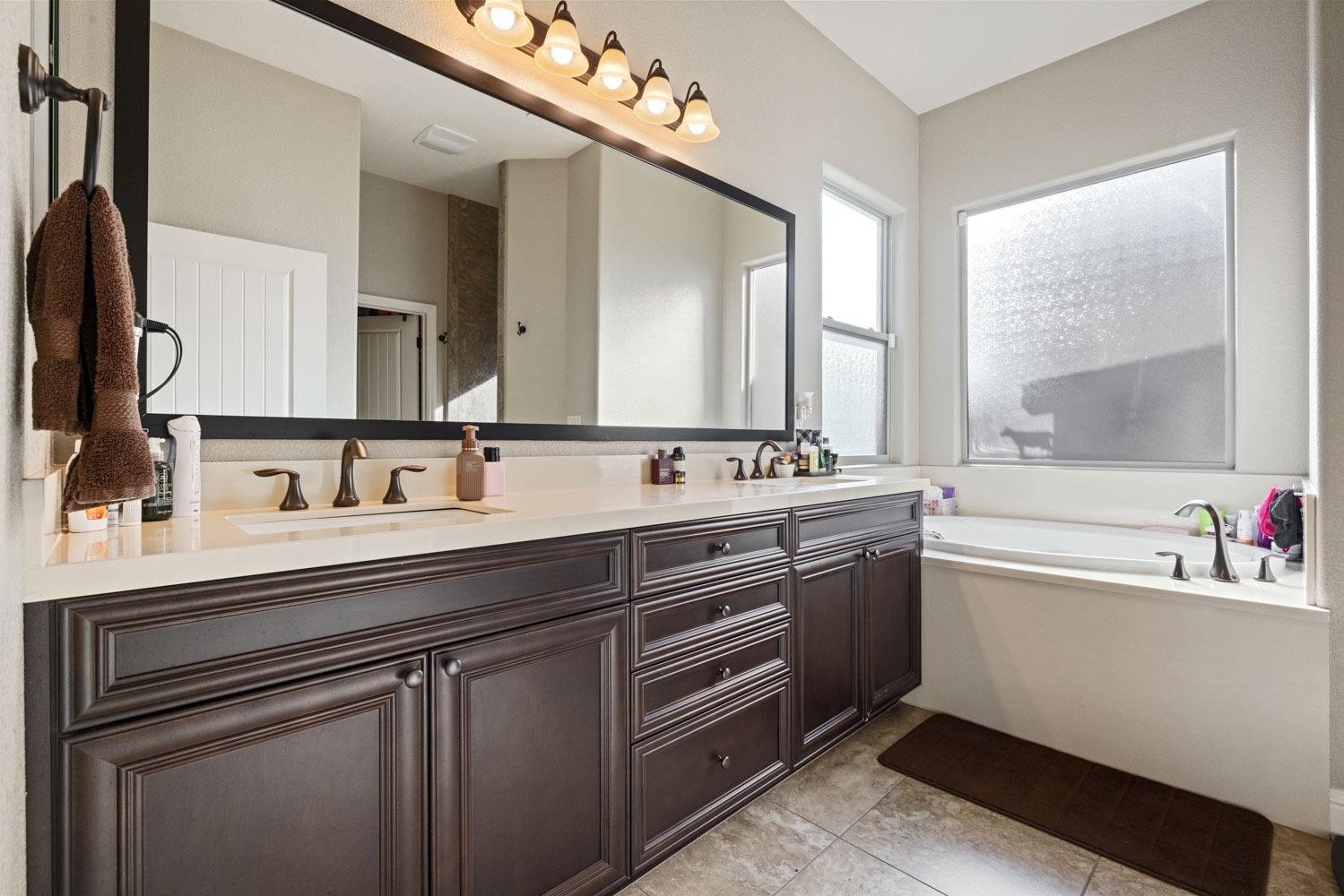 8706 Venetian Terrace