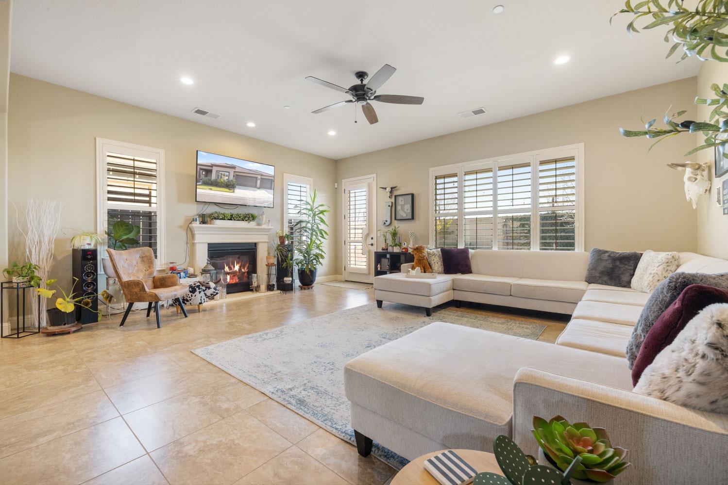 8706 Venetian Terrace