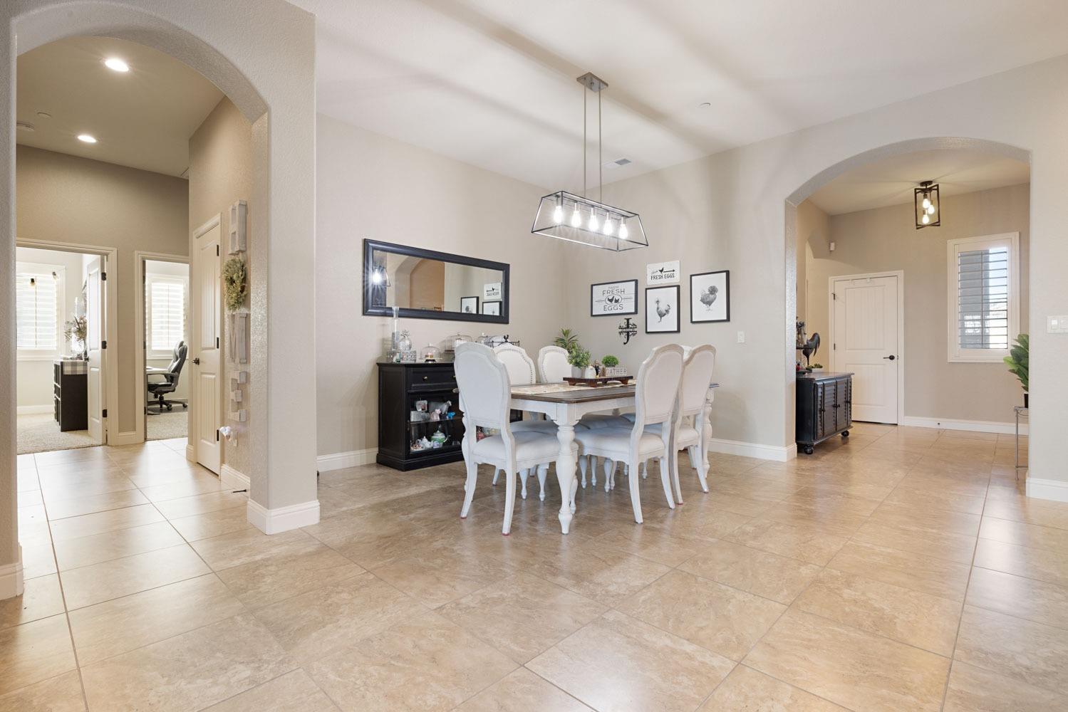 8706 Venetian Terrace