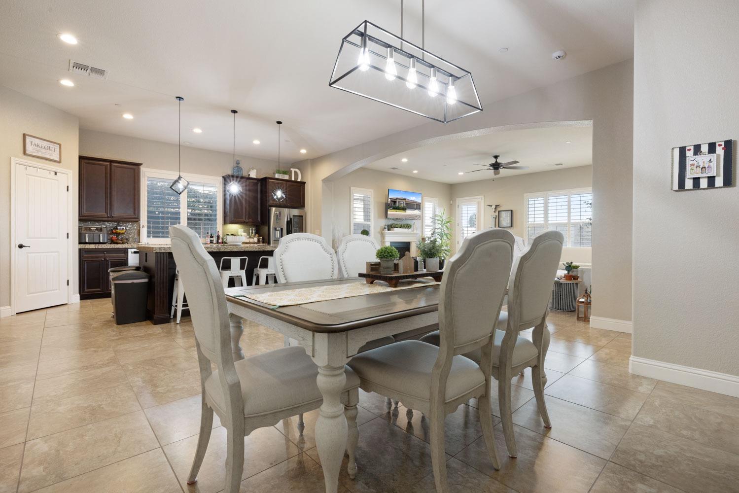 8706 Venetian Terrace