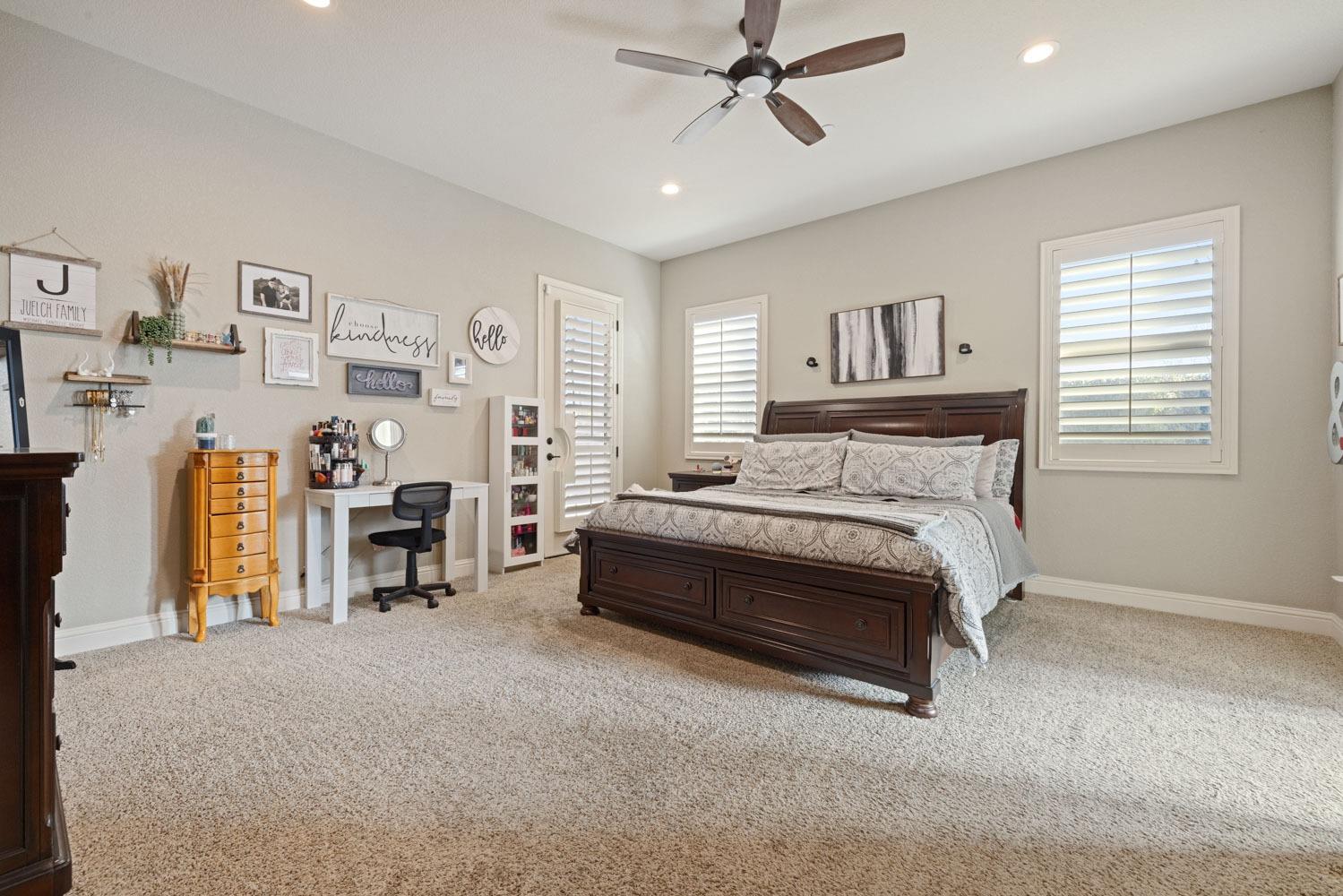 8706 Venetian Terrace