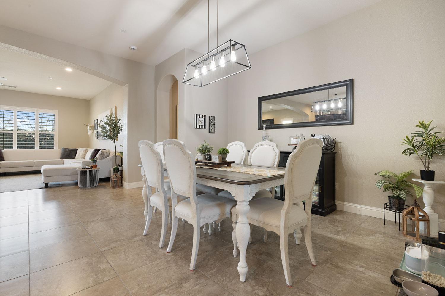 8706 Venetian Terrace