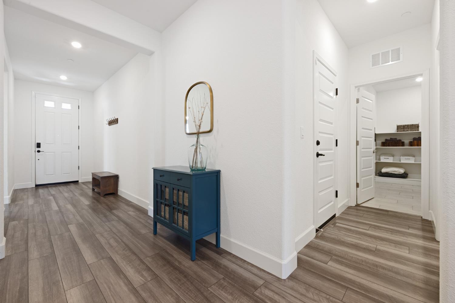 1117 Amelia Way
