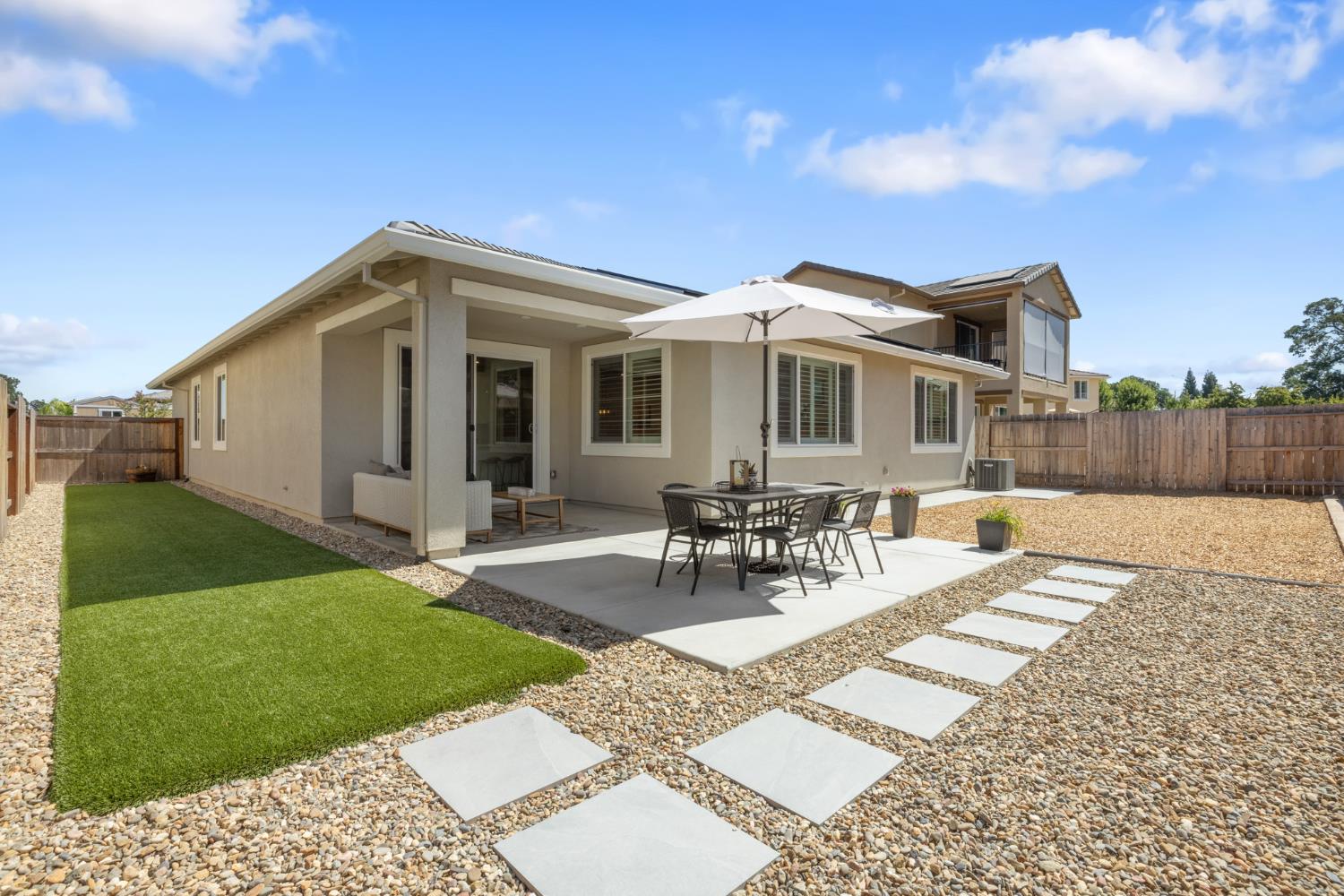 1117 Amelia Way