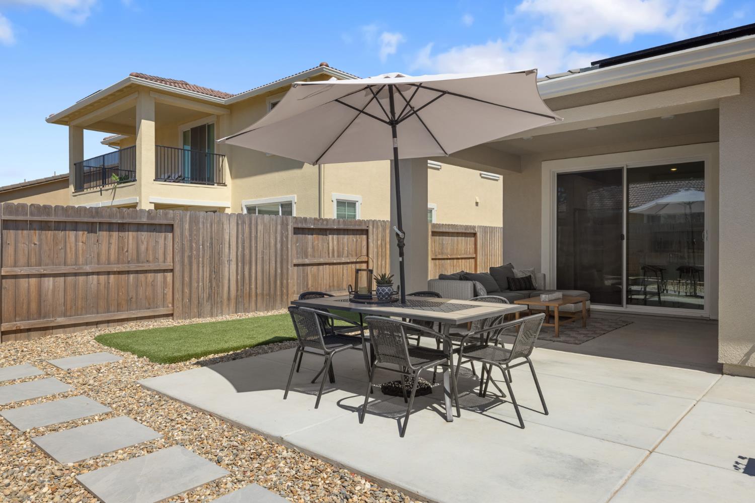 1117 Amelia Way