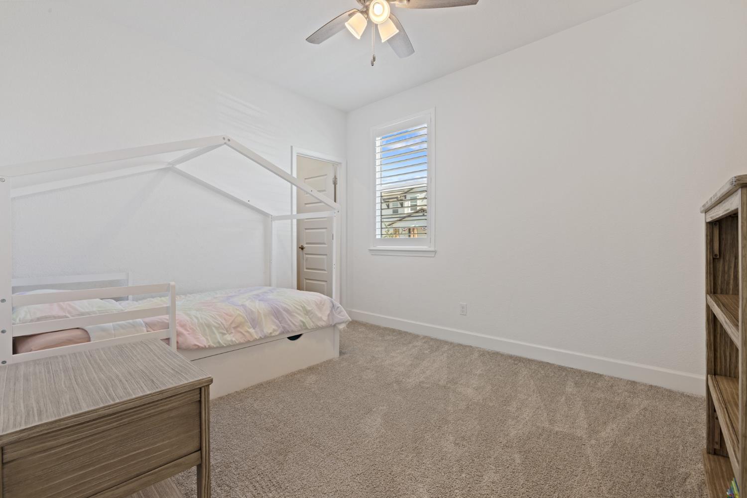 1117 Amelia Way