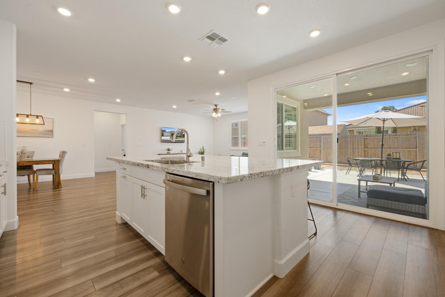 1117 Amelia Way