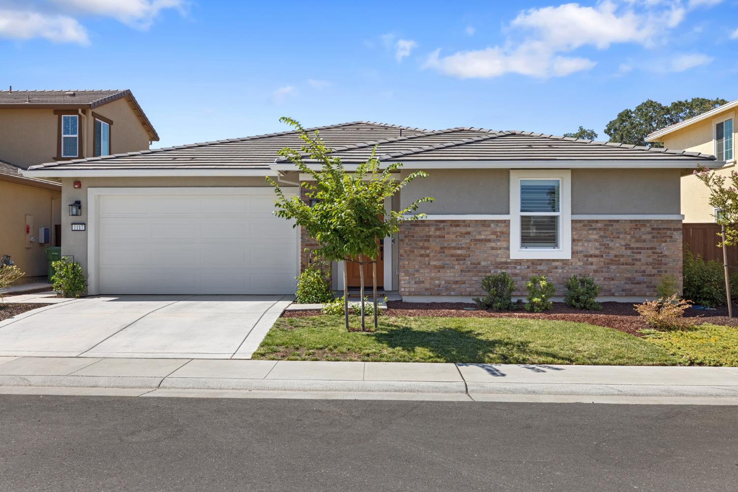 1117 Amelia Way