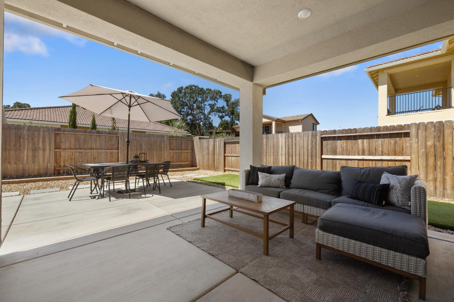 1117 Amelia Way
