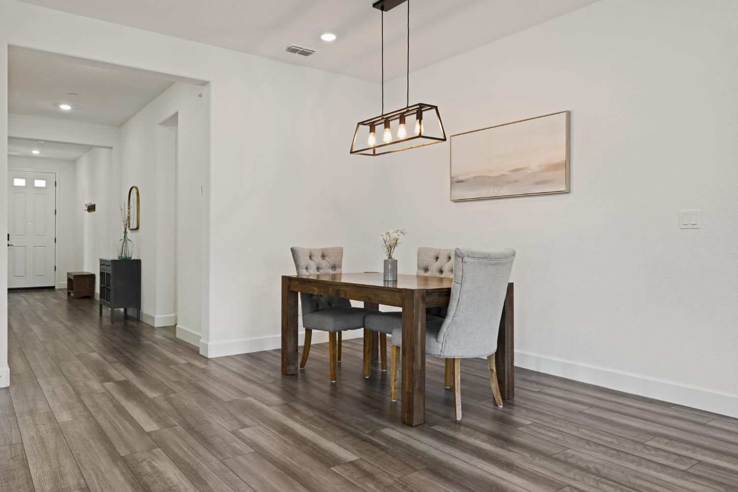 1117 Amelia Way