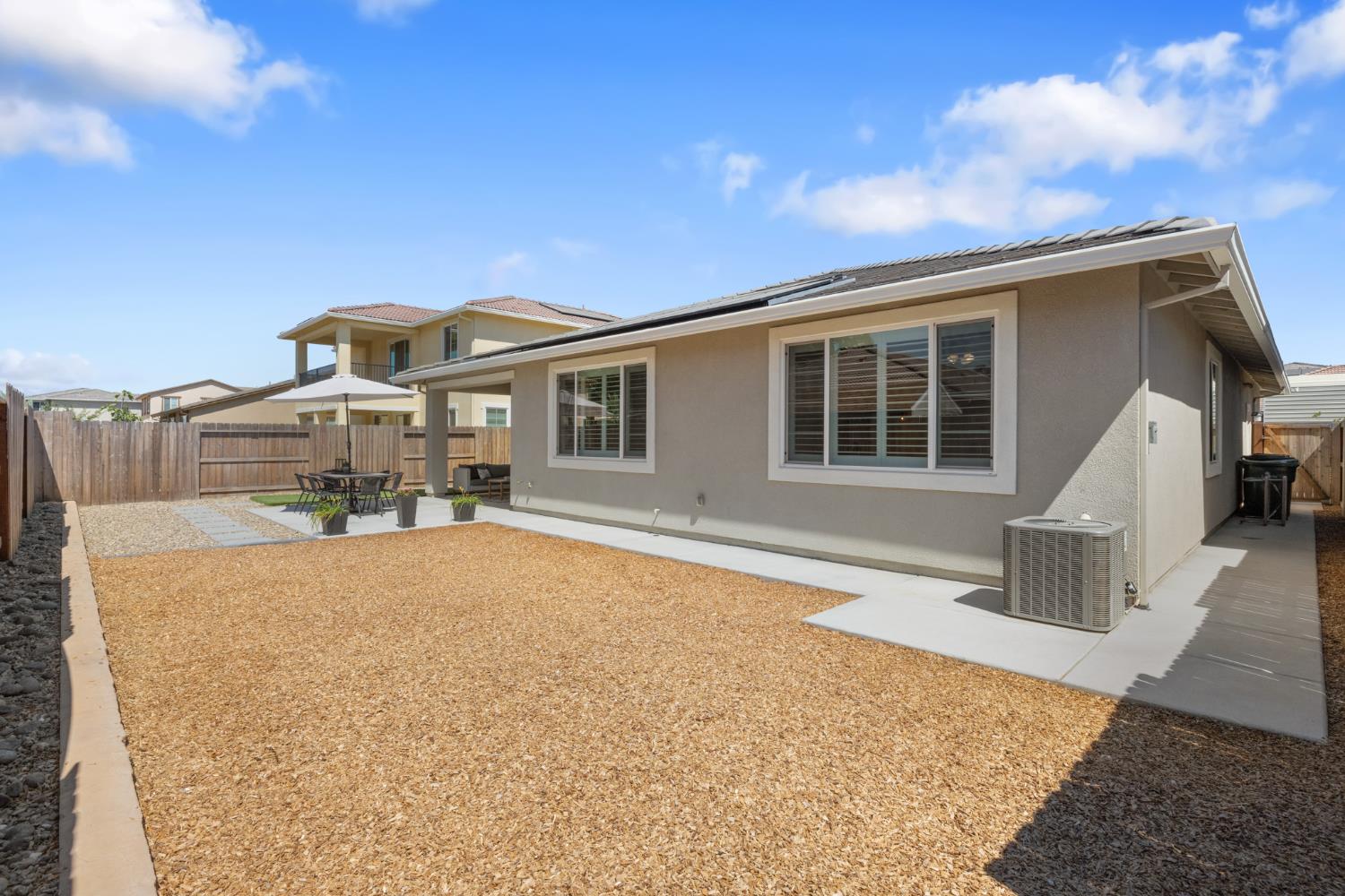 1117 Amelia Way