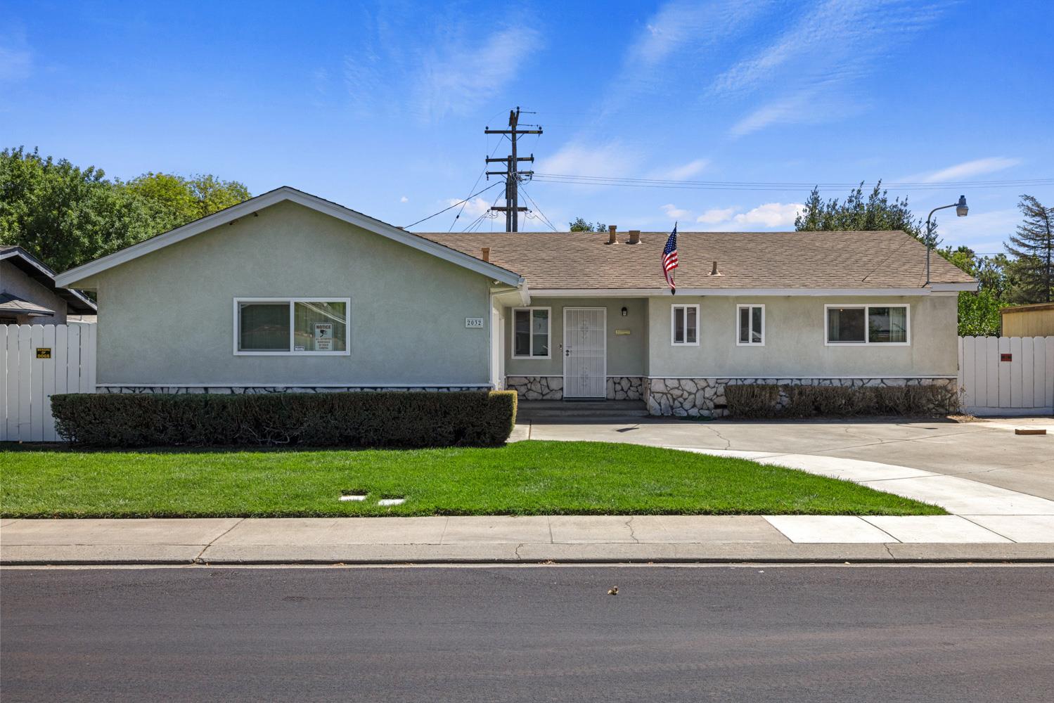 2032 Peach Drive
